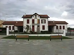 L'école (1904).