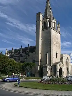 Collégiale royale Sainte-Marthe de Tarascon.