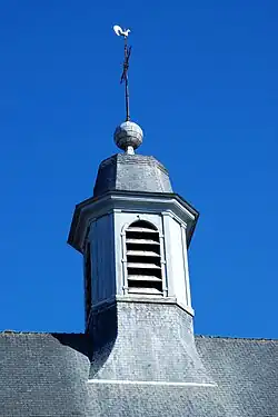 Le clocher.
