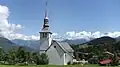 Église Notre-Dame-de-l'Assomption de Cordon en août 2018, le Mont-Blanc dans le fond