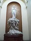 Statue de la Vierge par Raymond Gayrard.