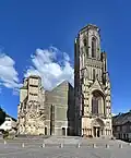 La façade.