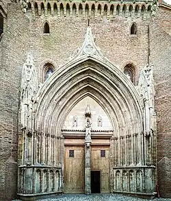 Le portail du XIVe&nbsp;siècle