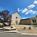 Parvis de l’église paroissiale du XIXe&nbsp;siècle.