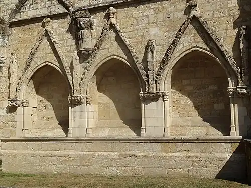 Vue rapprochée des arcades.
