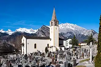 Ancienne église Saint-Laurent de 1701 et son cimetière.