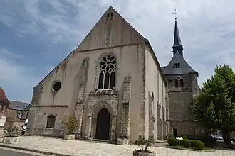 L'église Saint-Lubin.