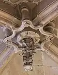 Clé de voûte pendante.