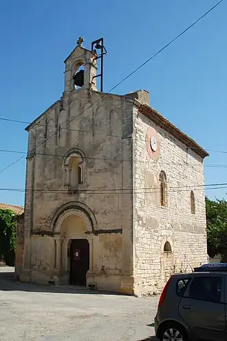 La façade occidentale néo-romaneet la façade méridionale romane.