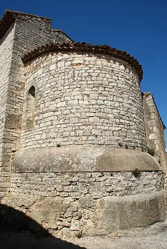 Le chevet roman.