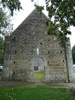 Vestiges de la nef du VIIIe&nbsp;siècle, Périers-sur-le-Dan.