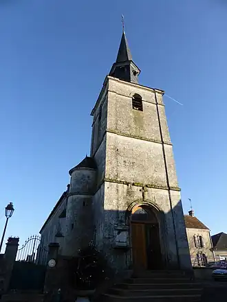 Église Saint-Ouen de Saint-Ouen-de-la-Cour.