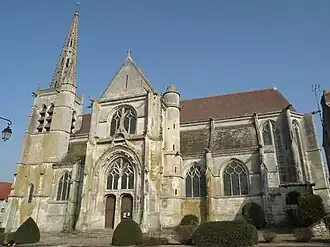 L'église Saint-Pierre-et-Saint-Paul.