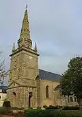 Église de Naizin : vue extérieure.