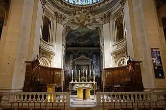 Autel du chœur.