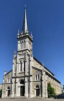 Église Saint-Laurent.
