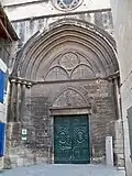 Église Saint-Paul de Beaucaire. Portail rue de l'hôtel de ville.