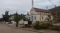 Vue de l'ancien hôtel et de l'ancienne église.