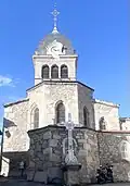 Vue arrière de l'église de Saint Andéol le château