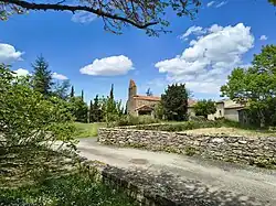 Eglise en pierre.