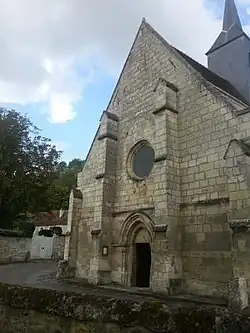 Église Saint-Sulpice, façade du XIIe&nbsp;siècle.