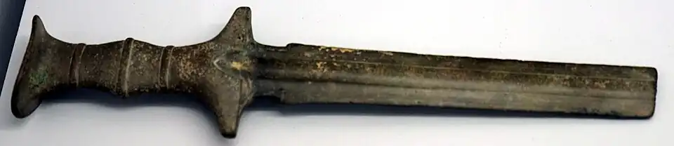 Épée.