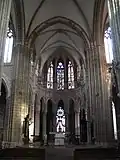 Chœur et transepts gothiques.