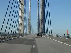 Sur le pont.