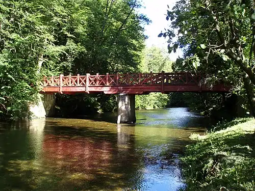 Pont de Červený.