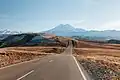 Route vers les monts du Caucase dans le parc national. Octobre 2018.