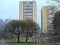Immeubles "avançant" sur le parc