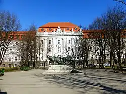 Vue du bâtiment