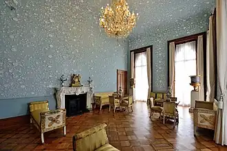 Salon bleu.