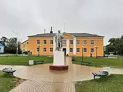 Statue de Lénine.