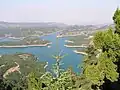 Le lac Plastiras, à proximité de Kardítsa.