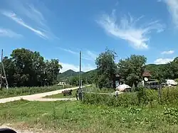D'autres maisons.