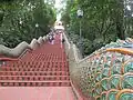 L'escalier aux nagas et l'accès au site du temple.