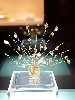 Couronne buyao or scintillante en forme d'arbre (buyao guan), dynastie Jin