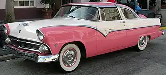Ford Fairlane Crown Victoria