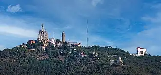 Vue du Tibidabo depuis le Palais national.