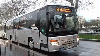Setra S 415 UL n°S79 du réseau Versailles grand parc sur la ligne 51 en gare routière de Montigny-le-Bretonneux.
