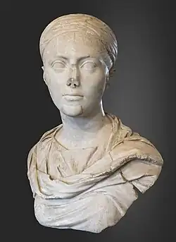 Buste d'une inconnue