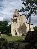 L'église Saint-Clair, vue sud-ouest (juin 2011).