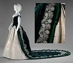 Broderie Lesage.