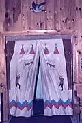 Rideaux à motifs Innus, chasse, gibier, tentes