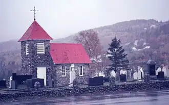 Chapelle de procession et cimetière catholiques