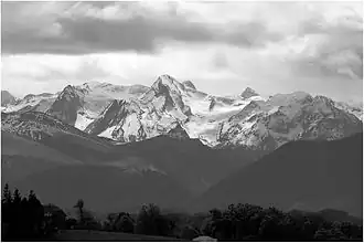 Vue depuis les coteaux de Cuqueron.