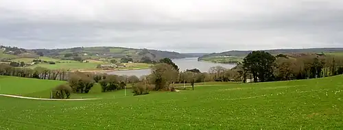 L'Aulne maritime : vue vers l'amont depuis Trégarvan.