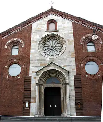 Façade gothique, sur l'actuelle église évangélique vaudoise