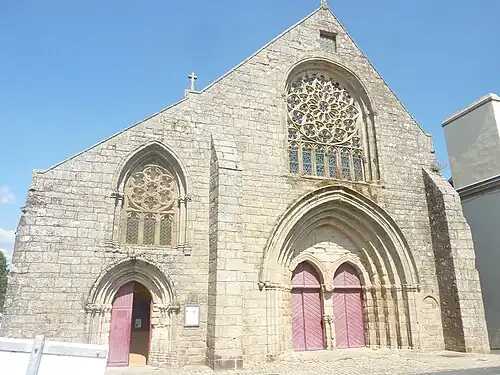 La façade.